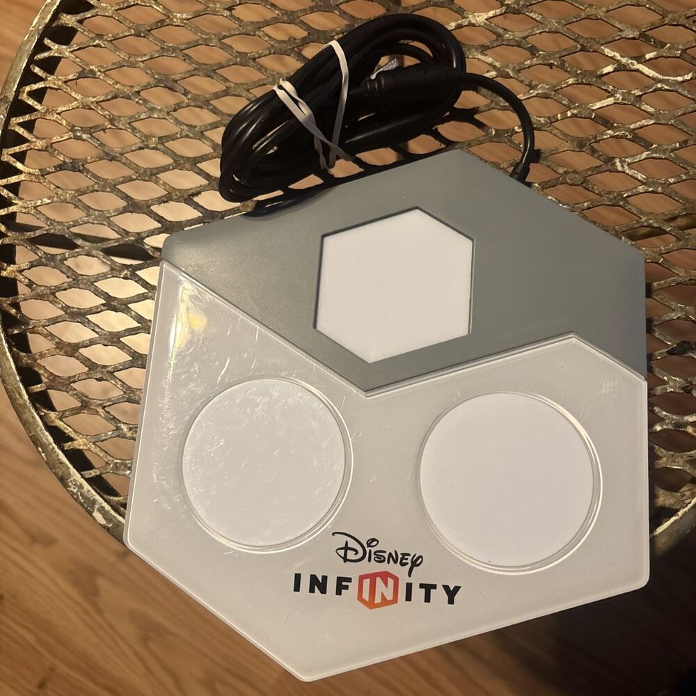Disney Infinity Xbox One Portal Base Pad Model #INF-8032386